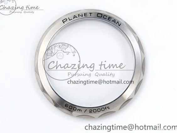 0105 Planet Ocean 600M ‘Tai Chi’ GMT 43.5mm VSF 1:1 Best Edition Black White Ceramic Bezel and Dial on SS Bracelet A8906 Super Clone Durable 7732